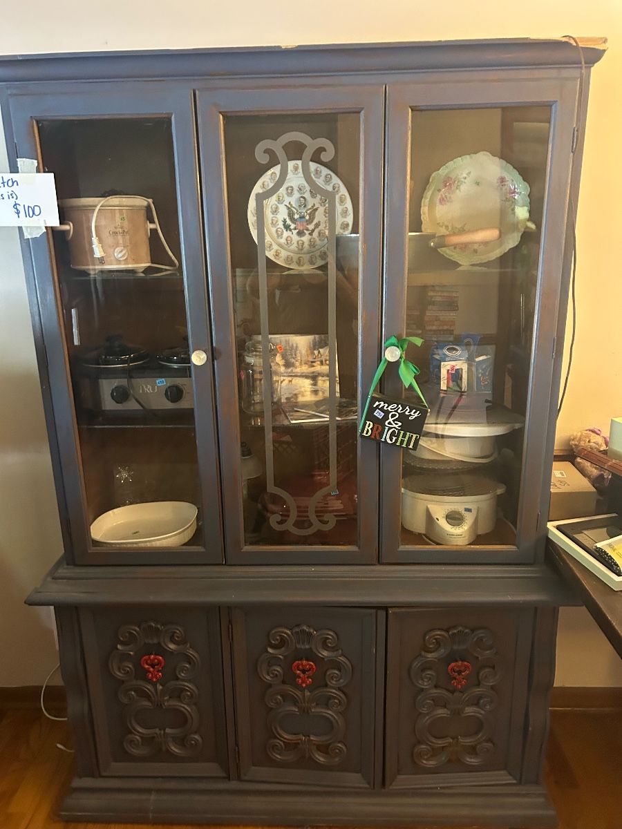 Dinning hutch