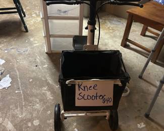 Knee scooter $40