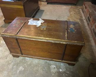 1930’S SMALL TOY CHEST $30