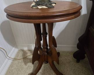 Antique Oval Parlor Side Table 