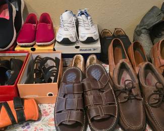 Ladies Shoes Size 9