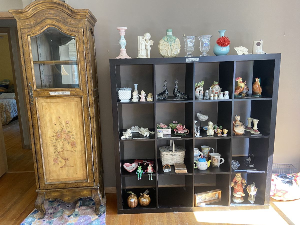 Bar Hutch 22" wide x 15" deep x 76" high plus collectibles