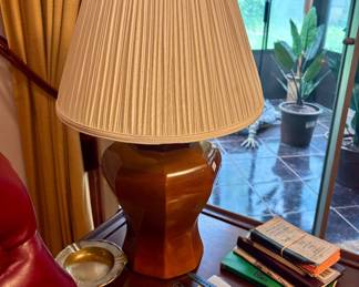 Ginger Jar Style Lamp