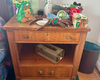 Crhistmas, Kindel Side Table