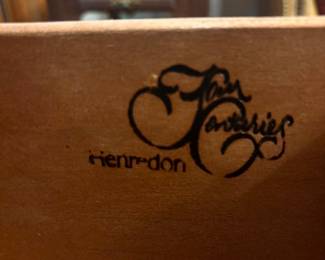 Henredon Four Centuries Signature