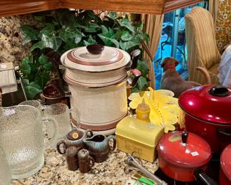 Almond Flair Cooking Pot, Recipe Box, Red Aluminum Cookware