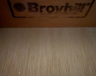 Broyhill dresser 