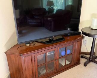 LG TV & media cabinet