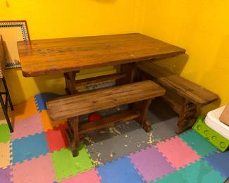 picnic table