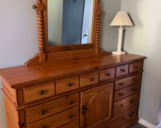 Broyhill dresser