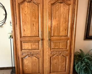 Armoire