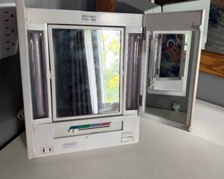 lighted makeup mirror