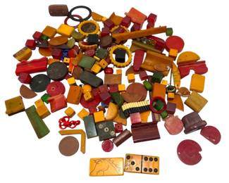 Collection Vintage Assorted Bakelite Accessories, Buttons, and Dice