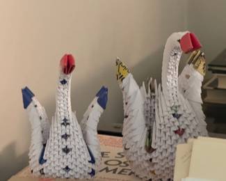 D Origami Swan Figurines
