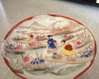 Japanese Geisha Girl Tea Cup and Saucer Set second image