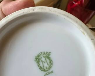 Noritake M Mark Sugar Bowl with Lid third image