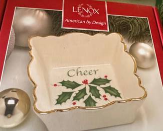 Lenox Holiday Cheer Square Fluted Dish