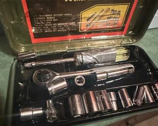 Triumph Piece or Drive Socket Wrench Set