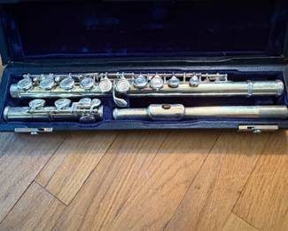 W.T. Armstrong Model Student Flute