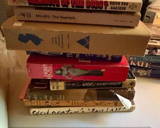 Collection of Vintage Paperback Books including Chariots of the Gods and AkuAku