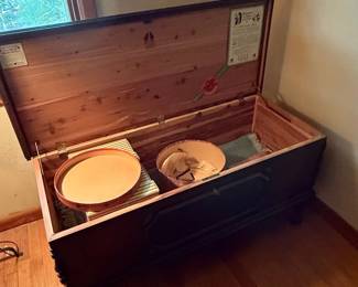 Lane Cedar Chest fourth image