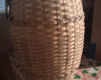 Vintage Adirondack Pack Basket