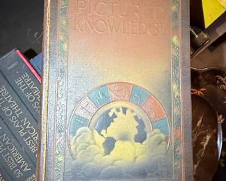 Pictured Knowledge Encyclopedia Set