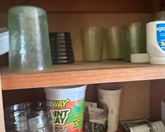 Assorted Glassware and Collectibles third image