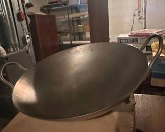 Inch Hand Hammered Carbon Steel Wok