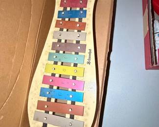 Schoenhut Toy Metallophone