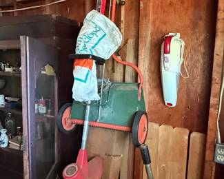 Vintage Scotts Drop Spreader