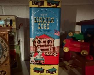 Lincoln Logs Set