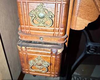 Antique Singer Sphinx Model Treadle Sewing Machine with Oak Cabinet third image