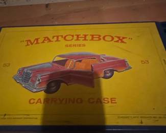 Vintage Matchbox Series Carrying Case with DieCast Cars