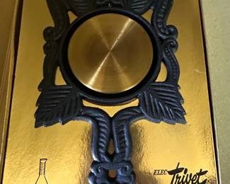 Paragon Electric Trivet TRV Colonial Leaf Pattern second image