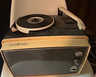 General Electric Show n Tell Radio Phono Viewer