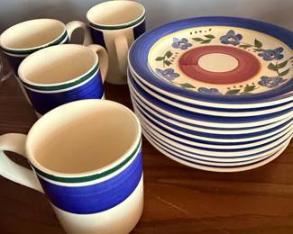 Gibson Bellissimo Floral Dinnerware Set