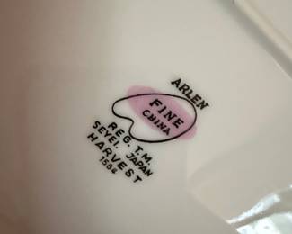 Arlen Fine China Harvest Pattern Oval Platter second image
