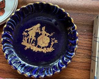 Limoges Vritable Bleu du Four Porcelain Trinket Dish with Courting Couple Scene