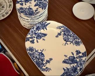 Block Windsor Garden Royal Bone China Dinnerware Set