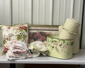 Waverly Queen Bedroom Set  Decor