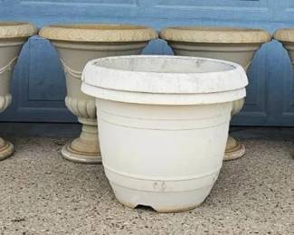Plastic Flower Pots