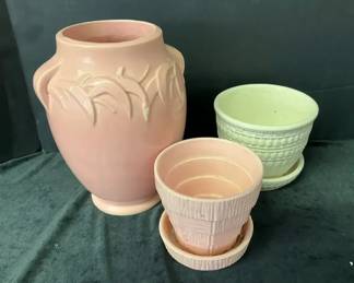  009 McCoy Vase  Flowerpots