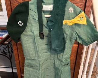 #211 girl scout uniform with hat tie sock belt 14 $20.00