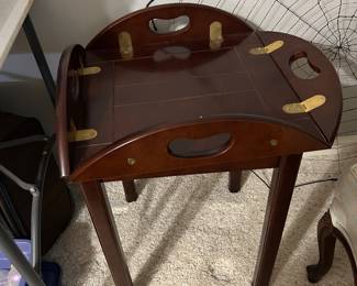 #36 Chair - MSTR Bombay Wood Butlers Table w/lift-off top - w/flip-down sides - 18-25 square x 24 $ 60.00