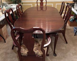 #44 table dr Wood dining table with 2 leaves and 6 chairs 60-90x44x28 $ 225.00