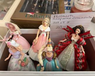 #195 Misc. - Mstr Set of 5 Hallmark Keepsake Ornaments - Barbies $ 20.00
