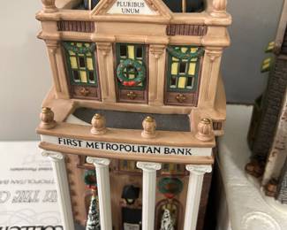 #190 Misc. - Mstr Dickens Village Set of 2 Houses - First Metropolitan Bank and Kingsford Brew House $ 30.00