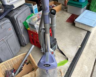 #113 Garage Shark Vacuum Lift Away Navigator $ 45.00