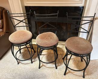 #9 chair den 3 metal swivel bar stools 23 seat heighth $ 60.00